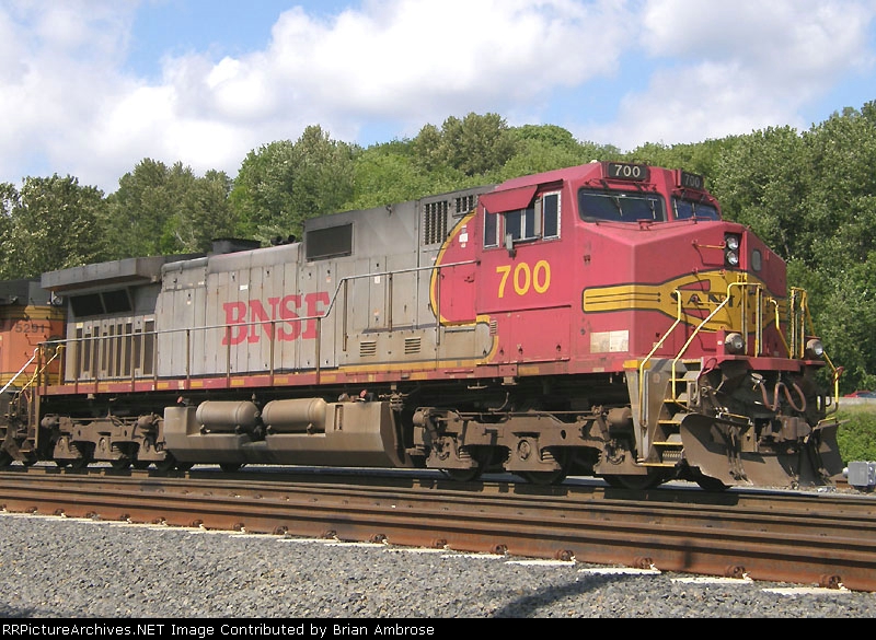 BNSF 700